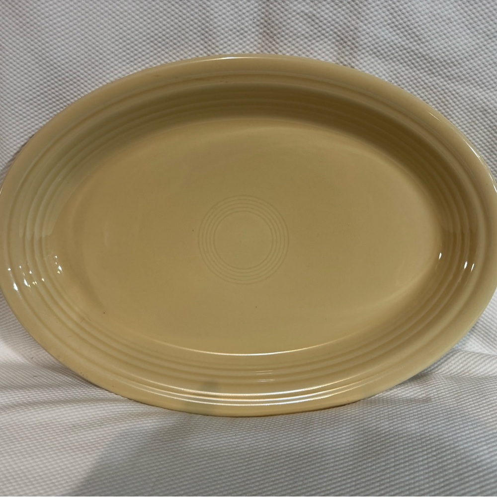 Chic Oval Cream Platter